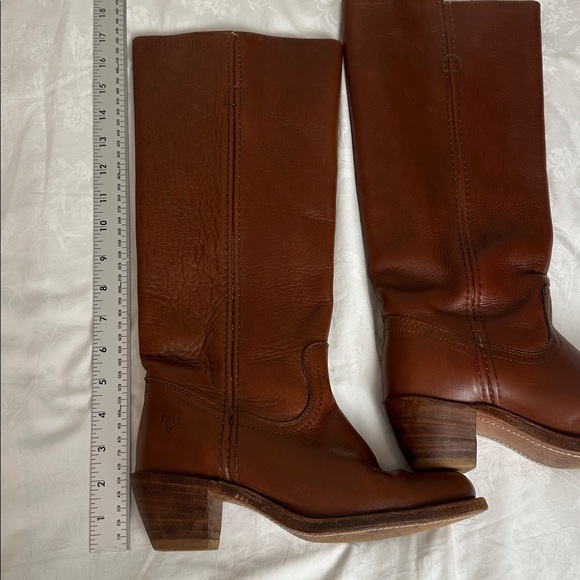 Frye Women's Chestnut Leather Heeled campus Boots sz7.5AA - Picture 5 of 7